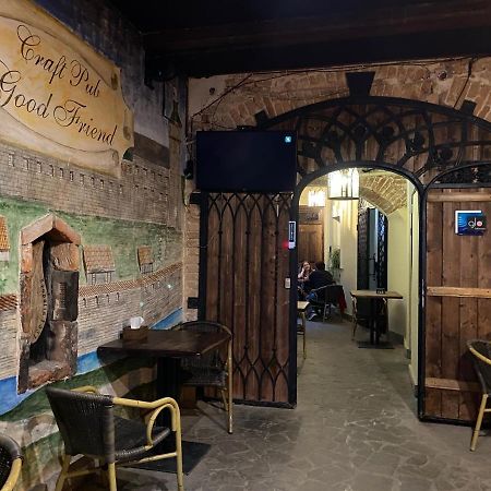 Центер Квартира На Вулиці Лесі Українки 19 Lviv Ngoại thất bức ảnh
