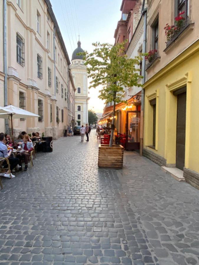 Центер Квартира На Вулиці Лесі Українки 19 Lviv Ngoại thất bức ảnh